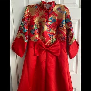 Tradition Chinese wedding dress